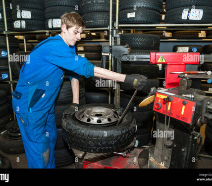 5 Best Tyre Fitters in Manchester - Safe grip and fast fitting