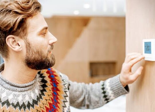 9 Things to Compare When Switching UK Energy Suppliers